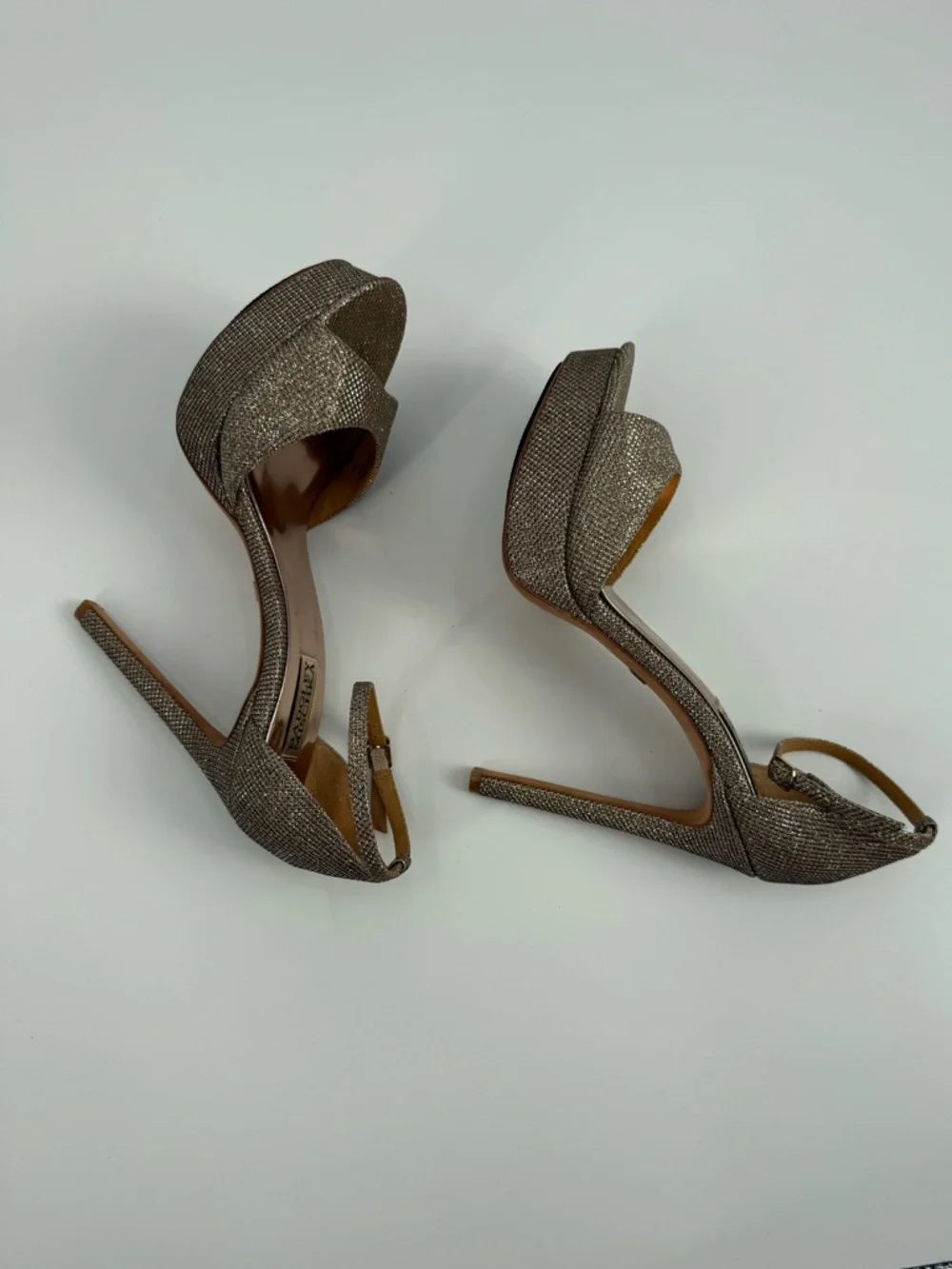 Badgley Mischka Gold Glitter Platform Stiletto Heels Ankle Strap Evening SZ 9